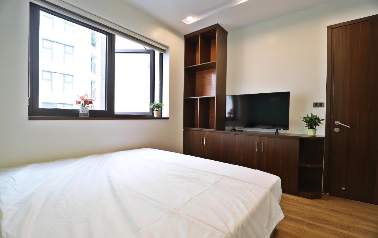 Luck Apart 05 - Tay Ho Hanoi Apartment Экстерьер фото